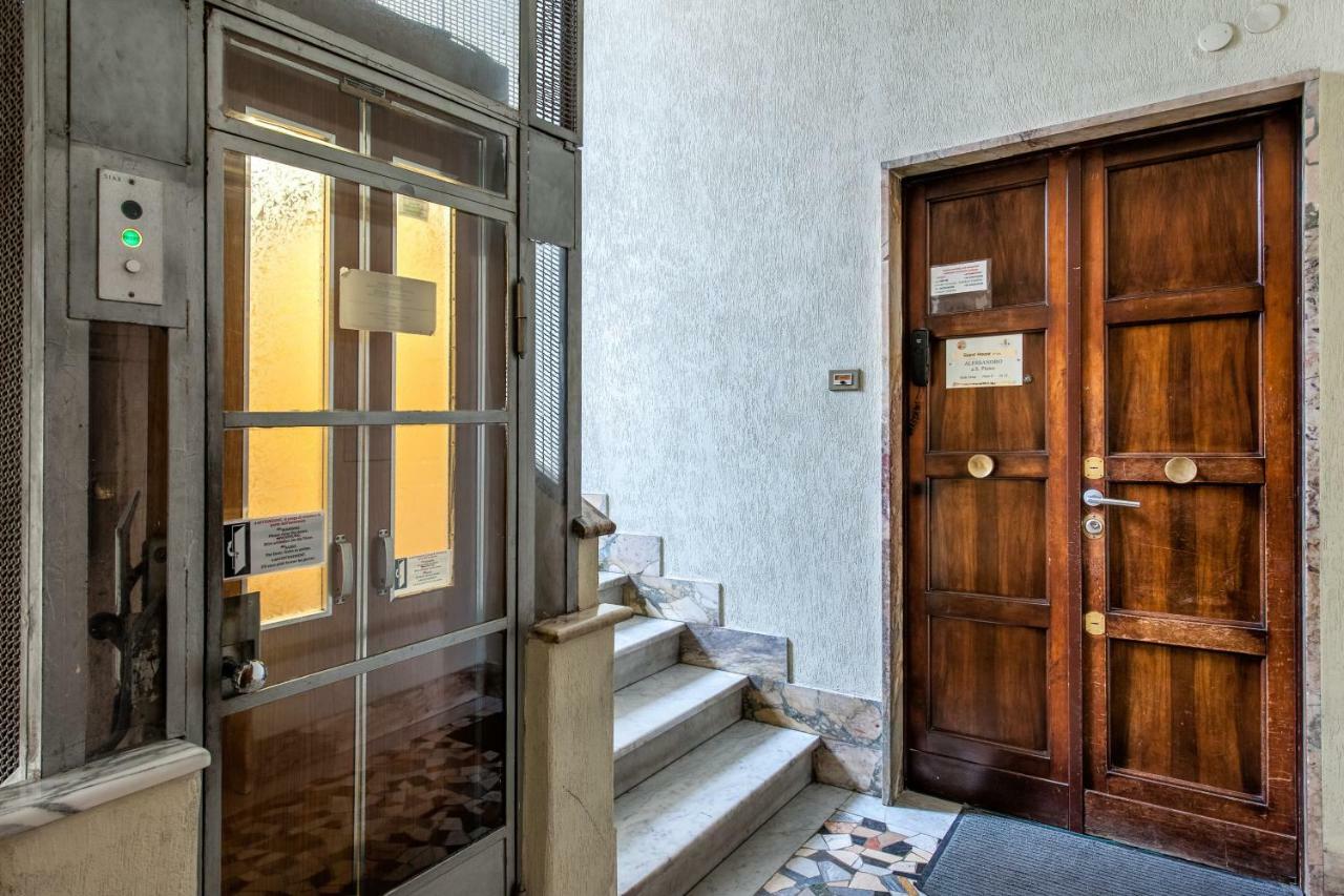 Alessandro A San Pietro Best Bed Rome Exterior photo